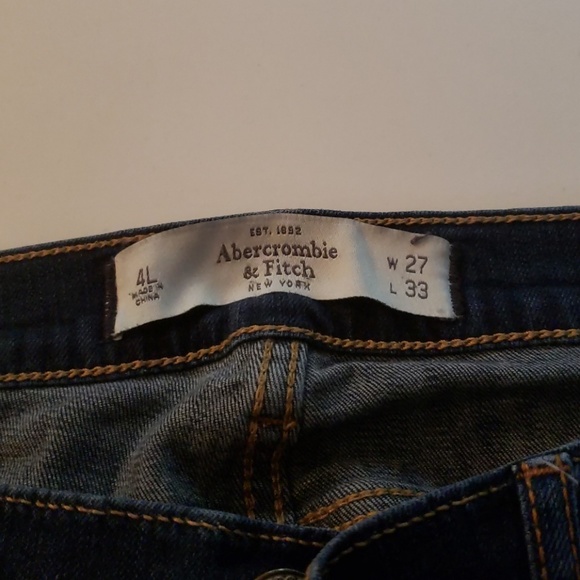 Abercrombie & fitch - Picture 2 of 5